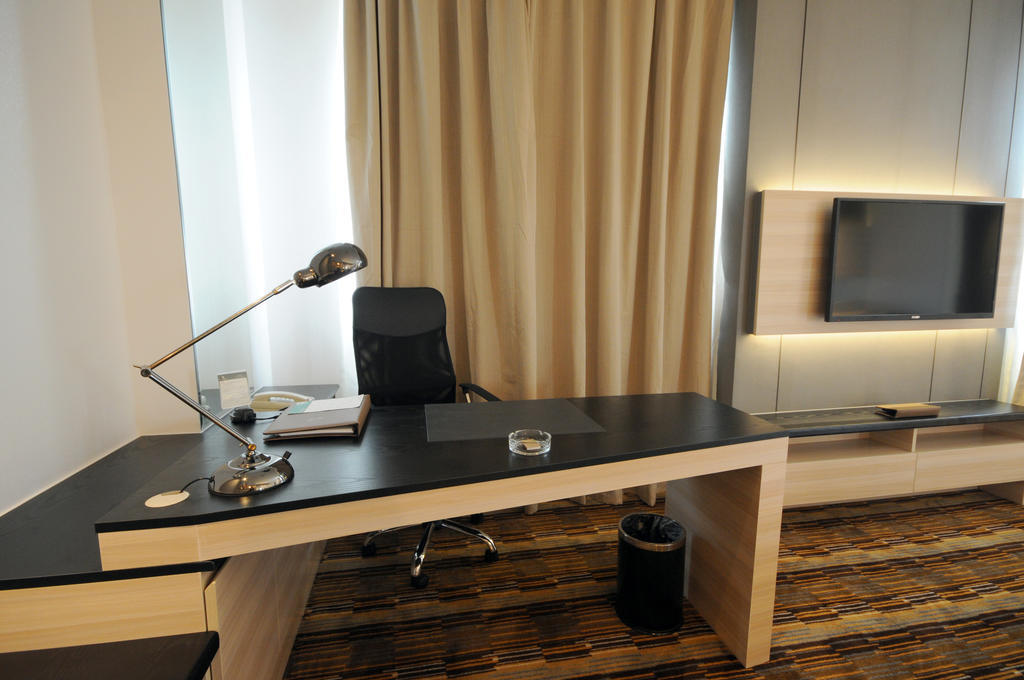 Gubei Garden Hotel Shanghai Hongqiao חדר תמונה