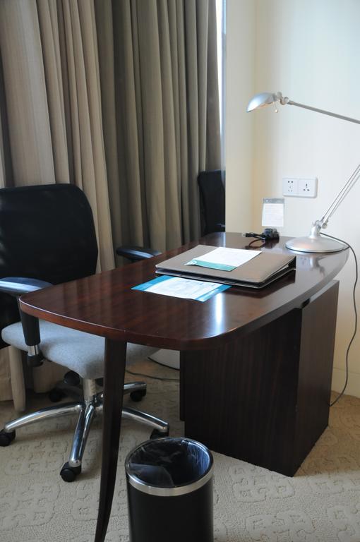 Gubei Garden Hotel Shanghai Hongqiao חדר תמונה
